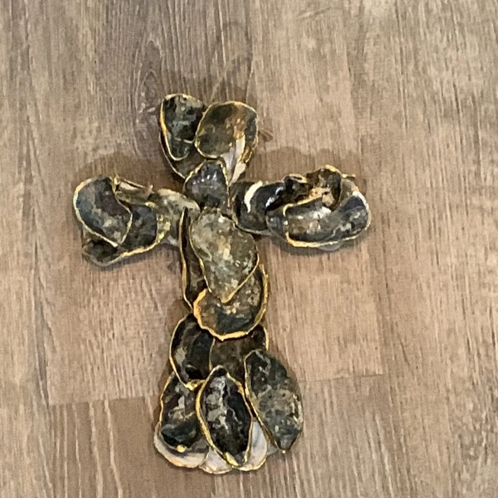 Handmade Shell Cross - Picture 10 of 17